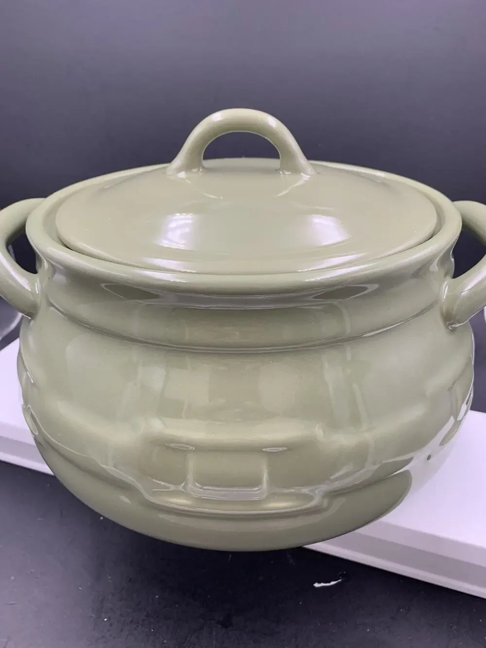 Longaberger Woven Traditions Soup Tureen in Sage - Excellent Condition!